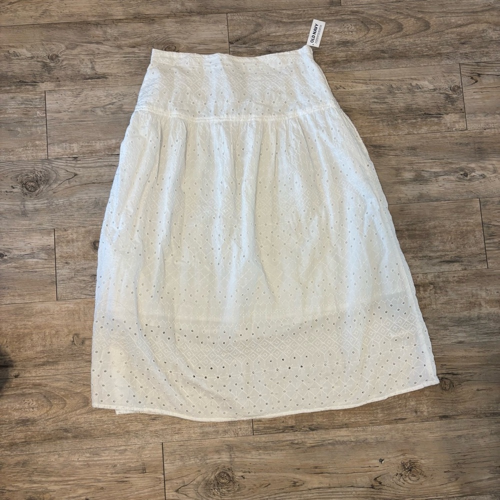 Old Navy White Maxi Skirt
